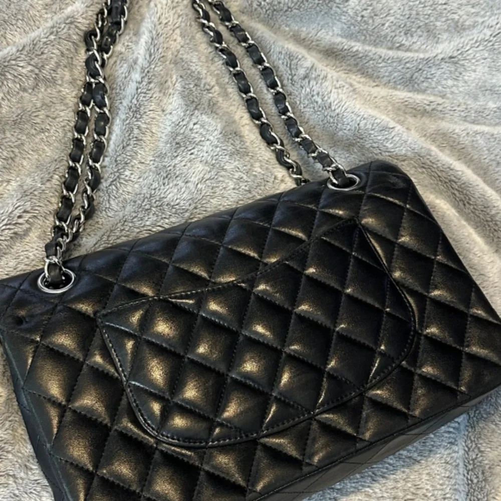 Chanel Classic Double Flap Black Lambskin - Picture 6 of 9